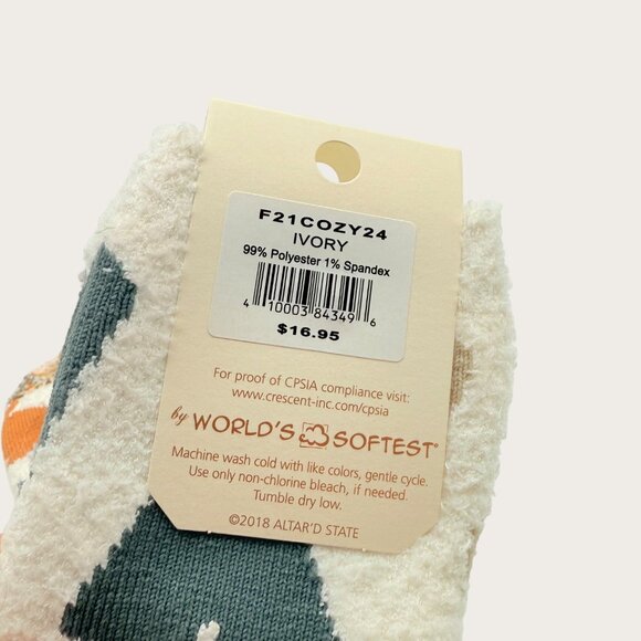 Altar'd State Ivory Crew Socks Heart Pattern Polyester/Spandex Blend Cozy & Soft - Picture 4 of 4